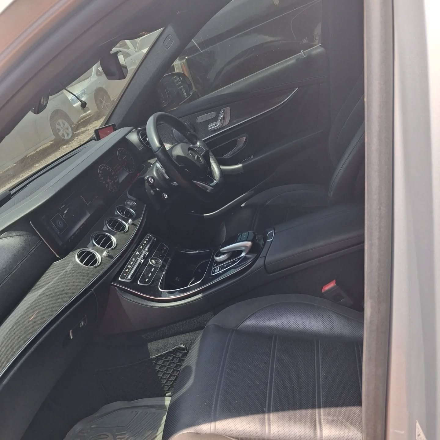 Mercedes E-Class image 4